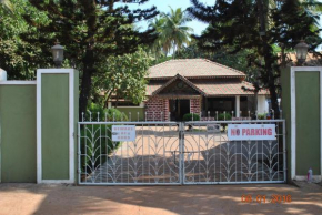 Hill Top Goa Lodge
